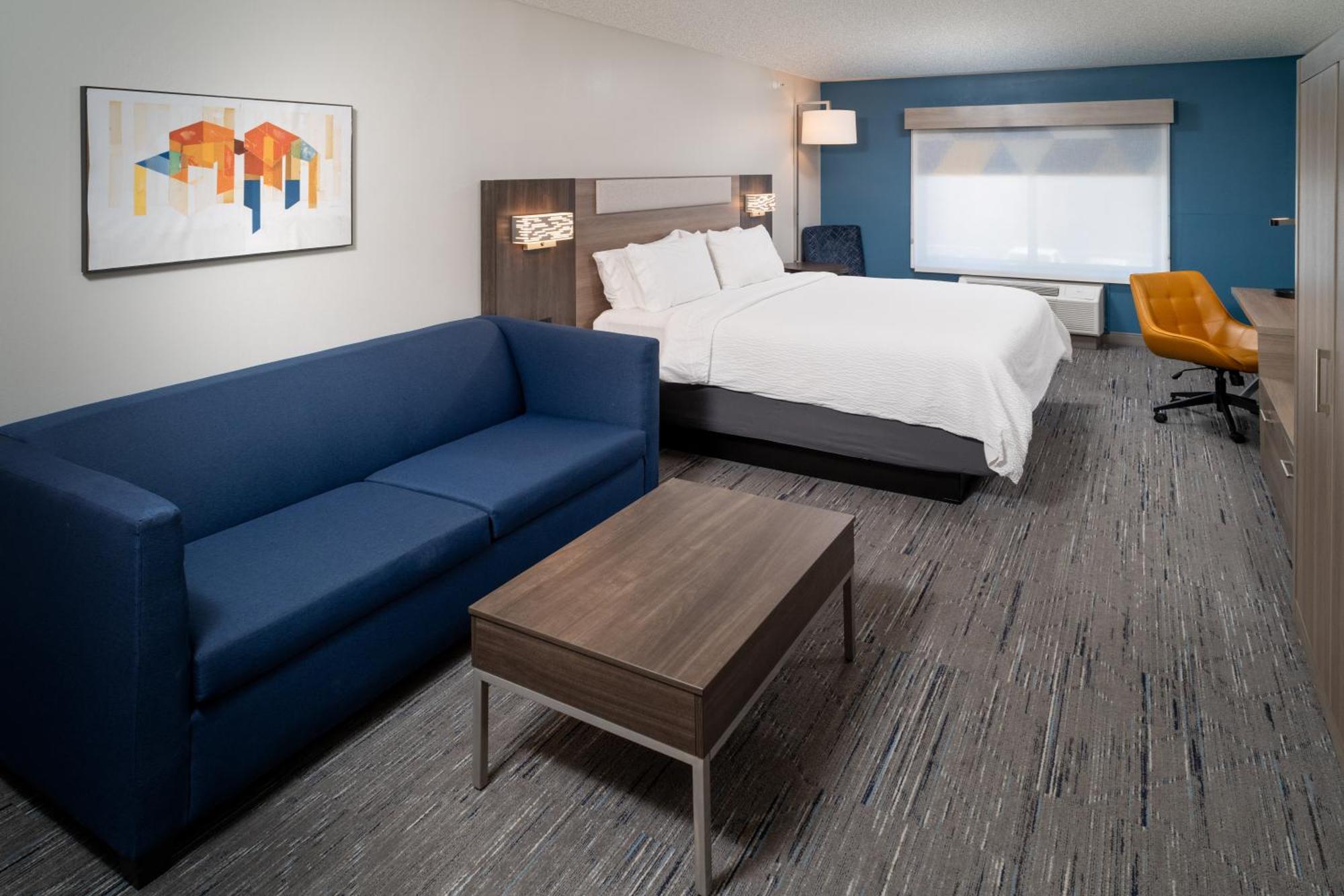 Holiday Inn Express & Suites Fairmont By Ihg Esterno foto
