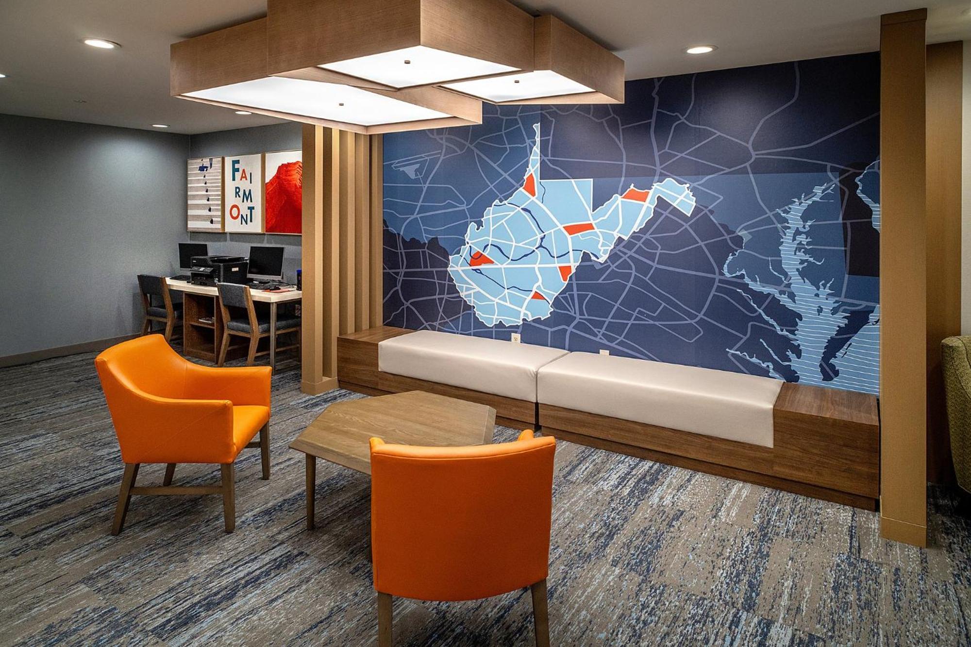 Holiday Inn Express & Suites Fairmont By Ihg Esterno foto